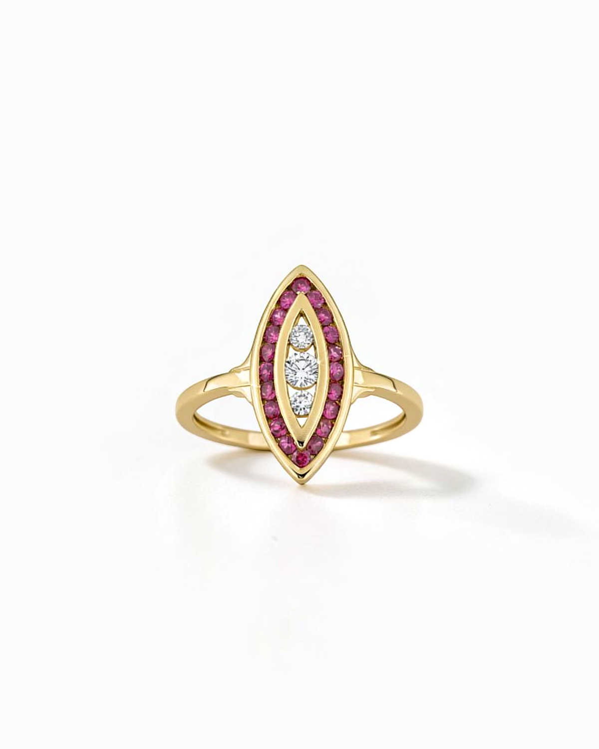 Sortija Surya Navette de Rubí y Brillantes en Oro Amarillo