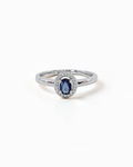 Anillo Bruma Orla de Zafiro en Oro Blanco