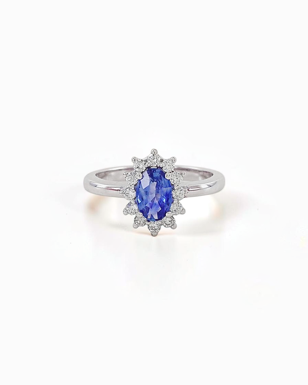 Anillo Cian de Zafiro y Brillantes en Oro Blanco