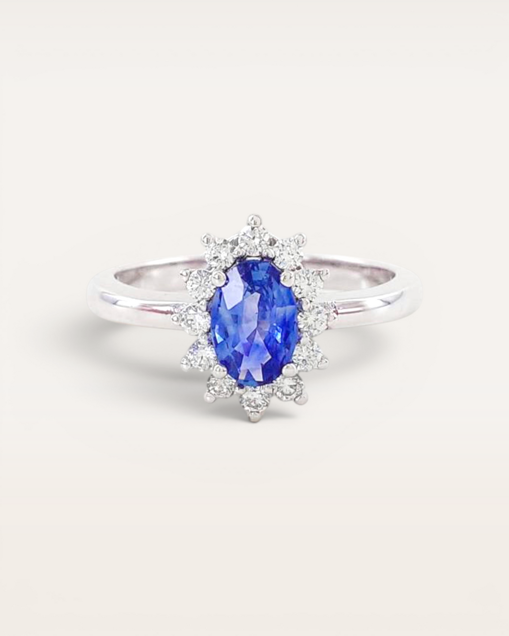 Anillo Cian de Zafiro y Brillantes en Oro Blanco
