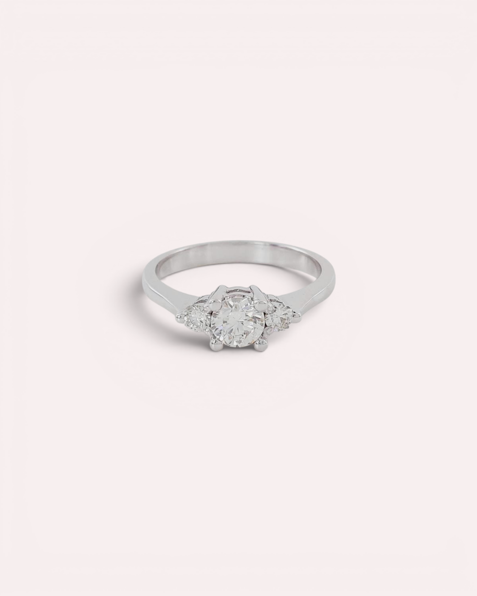 Anillo Tresillo de Brillante Certificado en Oro Blanco