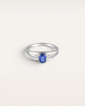 Anillo Zaira Oval de Zafiro en Oro Blanco