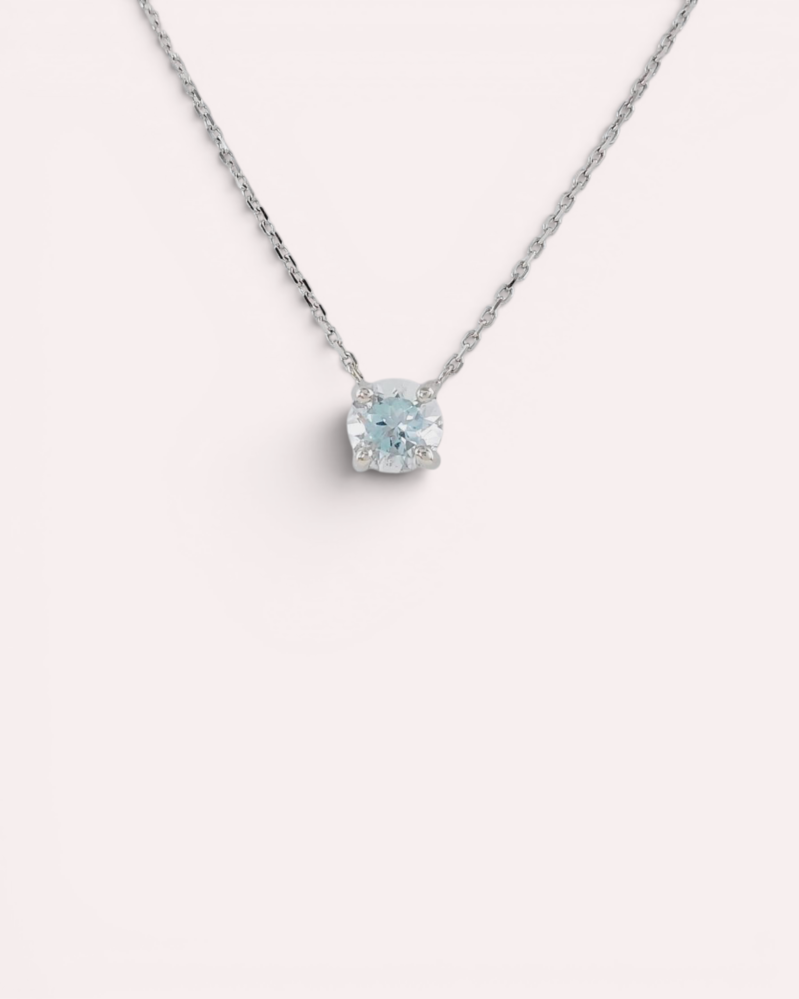 Colgante Solitario de Aguamarina en Oro Blanco