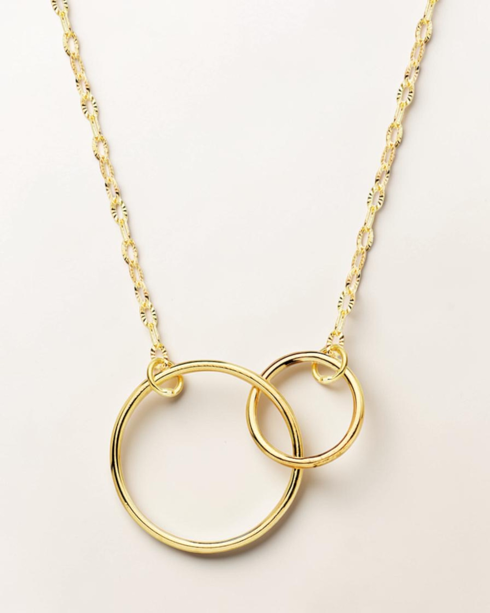 Collar Noa de Doble Aro en Oro Amarillo