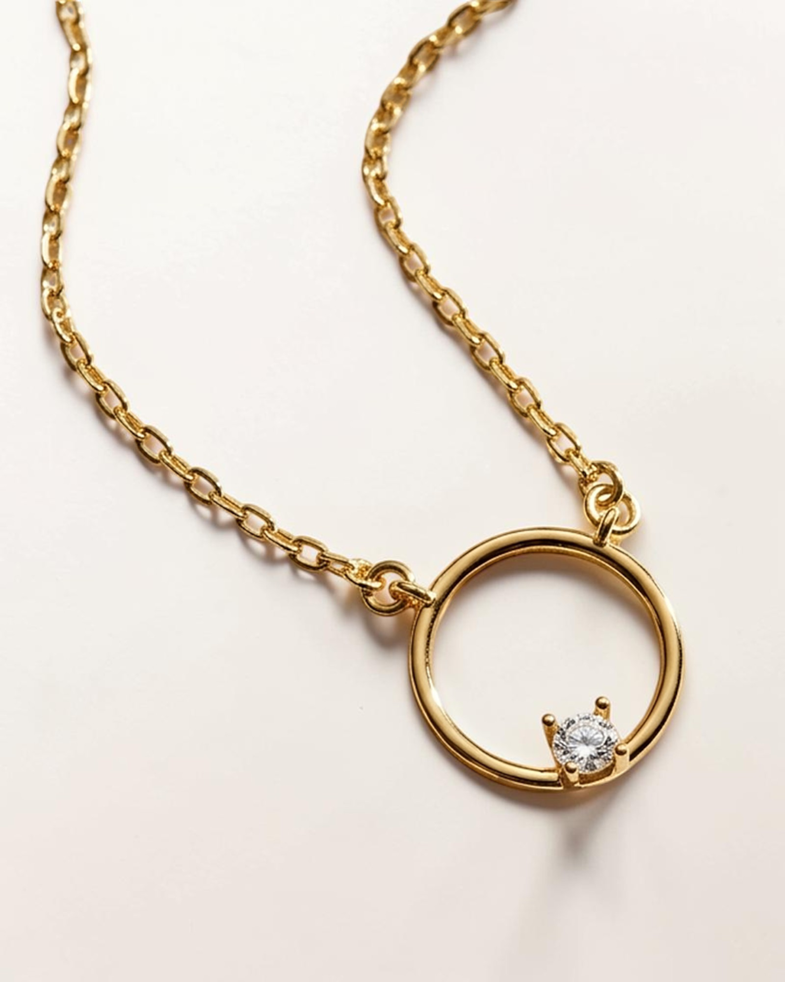 Gargantilla Dalia con Circonita en Oro Amarillo
