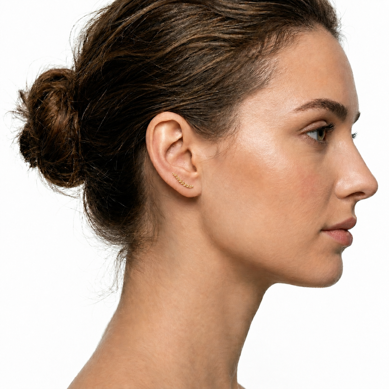Pendientes Trepadores Hojitas en Oro Amarillo en modelo