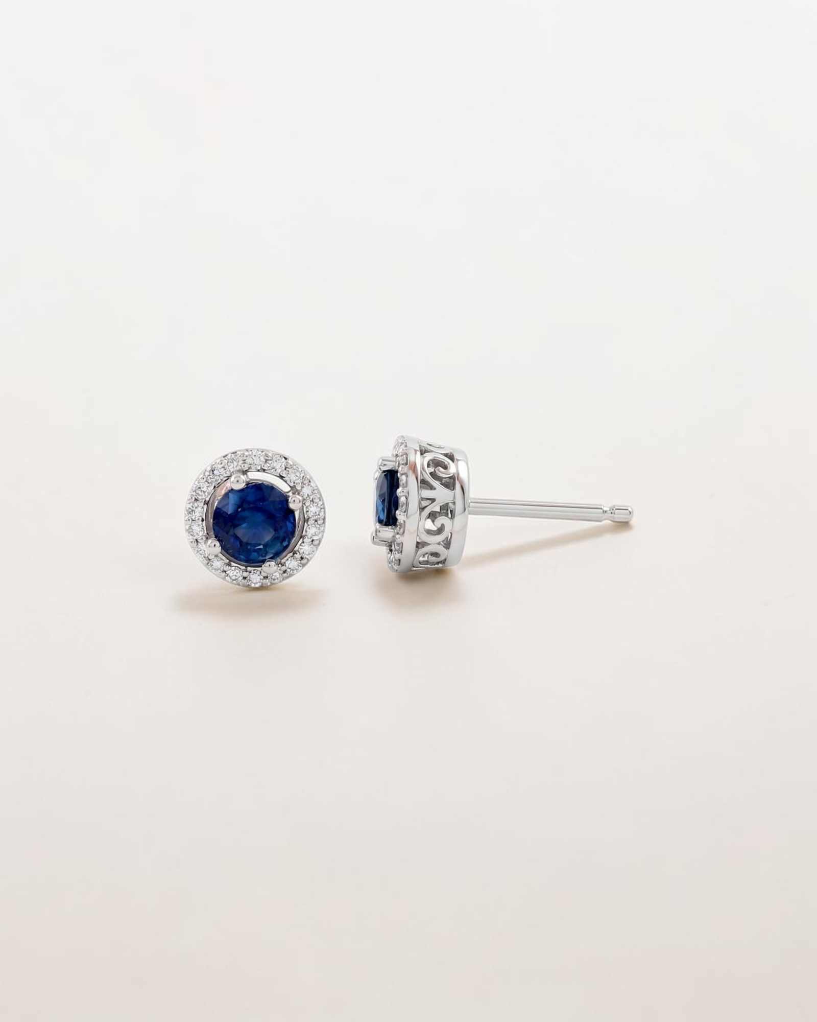 Pendientes Imara de Zafiro y Brillantes en Oro Blanco