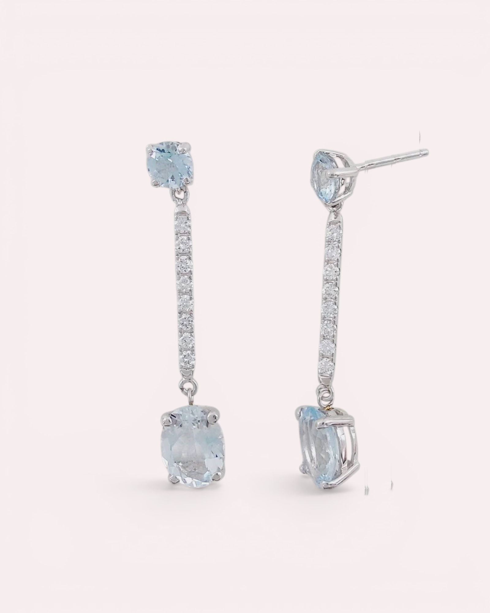 Pendientes Largos de Aguamarina y Brillantes en Oro Blanco