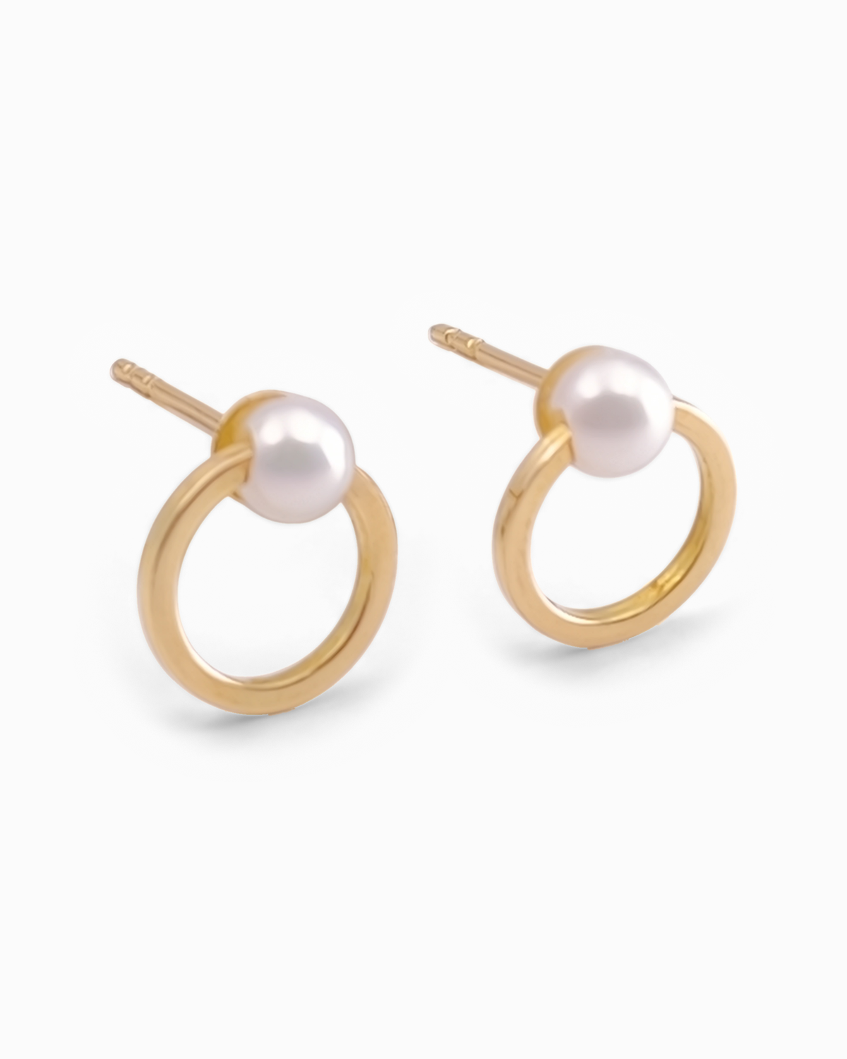 Pendientes Nenúfar de Aro con Perla en Oro Amarillo